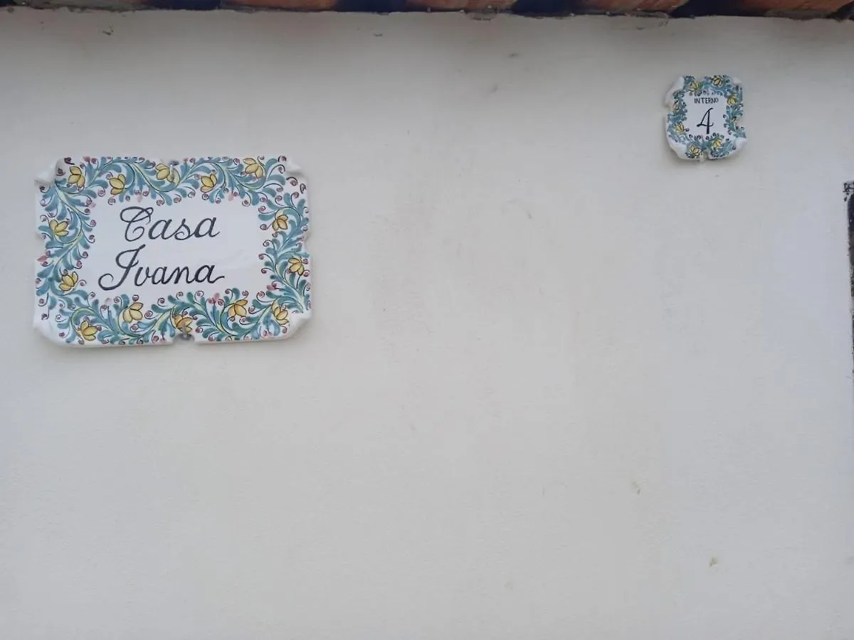 Casa Ivana Syracuse 0*,
